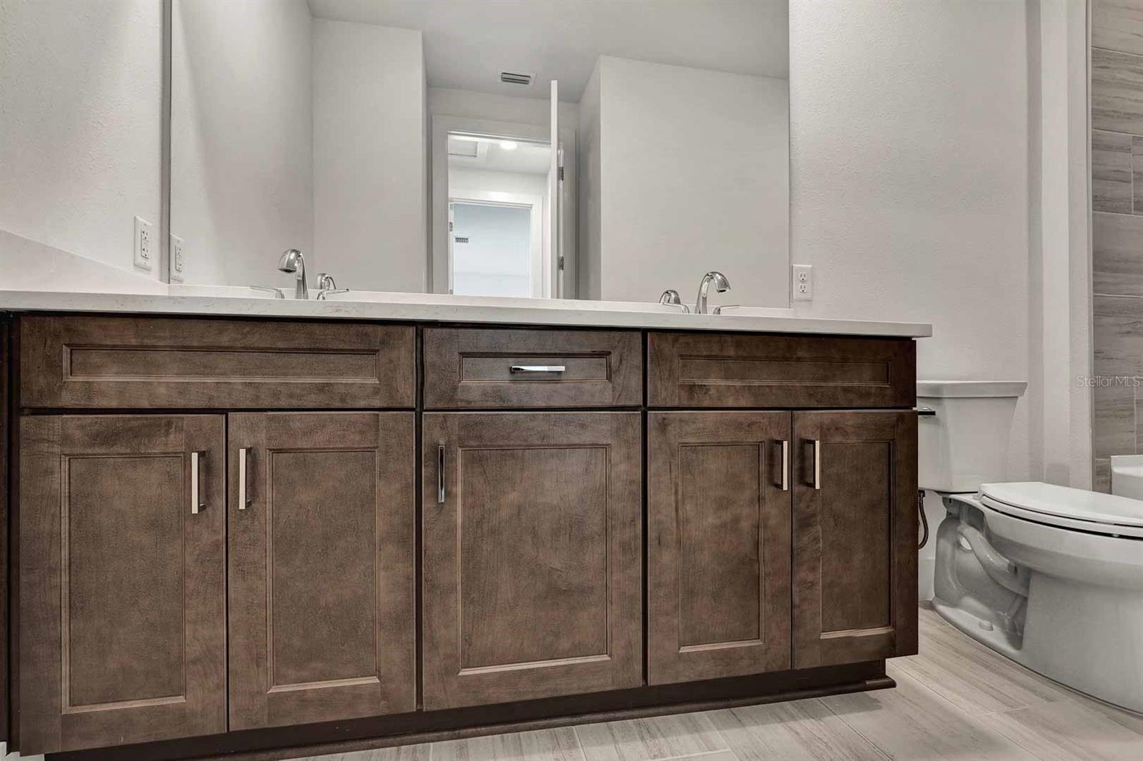 2625 WATERFRONT CIR, SARASOTA, FL, 34240