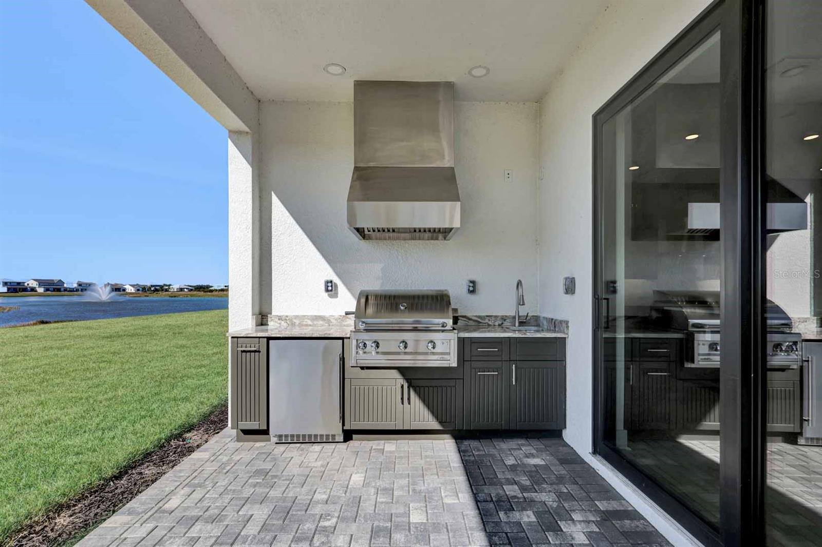 2625 WATERFRONT CIR, SARASOTA, FL, 34240