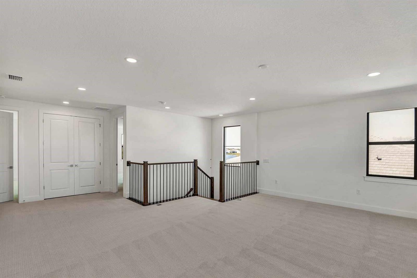 2625 WATERFRONT CIR, SARASOTA, FL, 34240