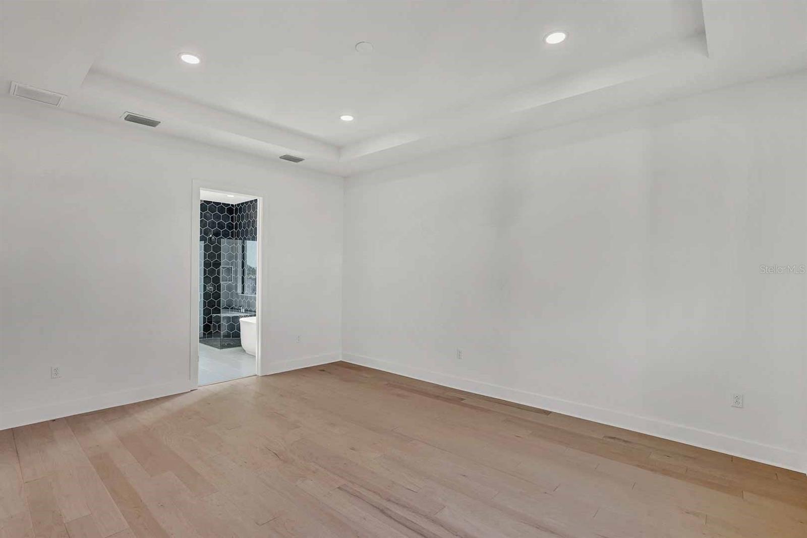 2605 WATERFRONT CIR, SARASOTA, FL, 34240