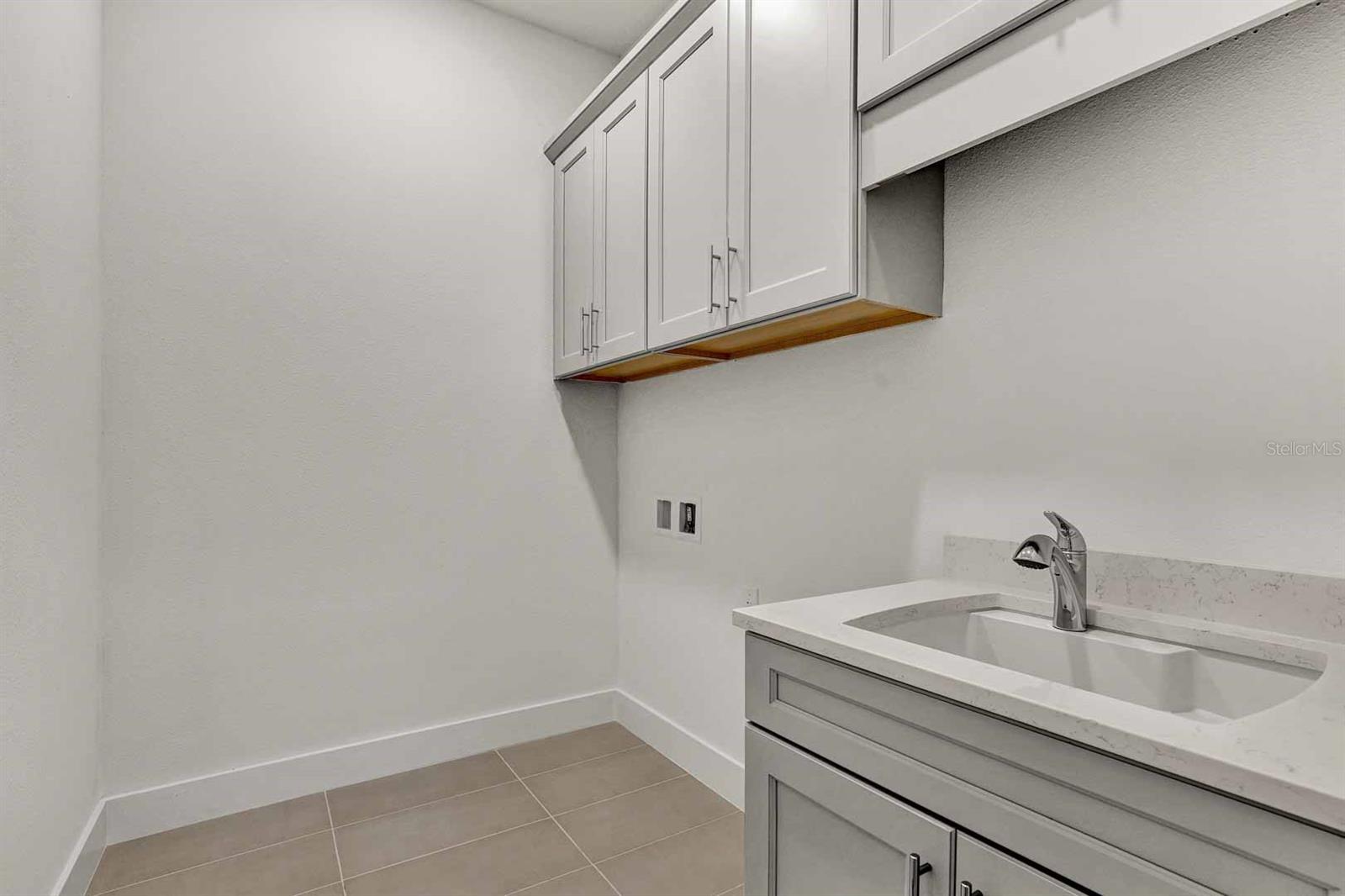 2605 WATERFRONT CIR, SARASOTA, FL, 34240