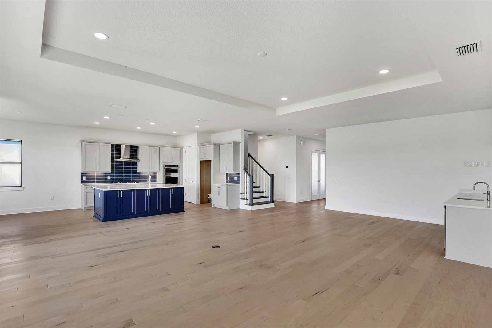 2605 WATERFRONT CIR, SARASOTA, FL, 34240