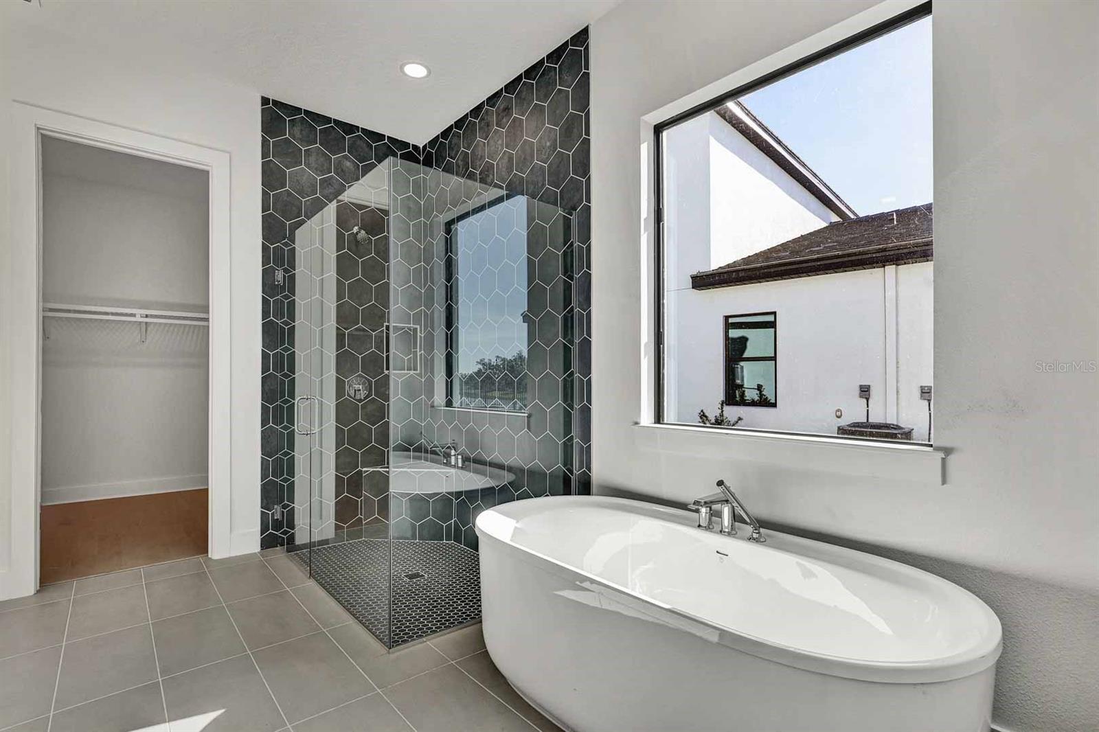 2605 WATERFRONT CIR, SARASOTA, FL, 34240