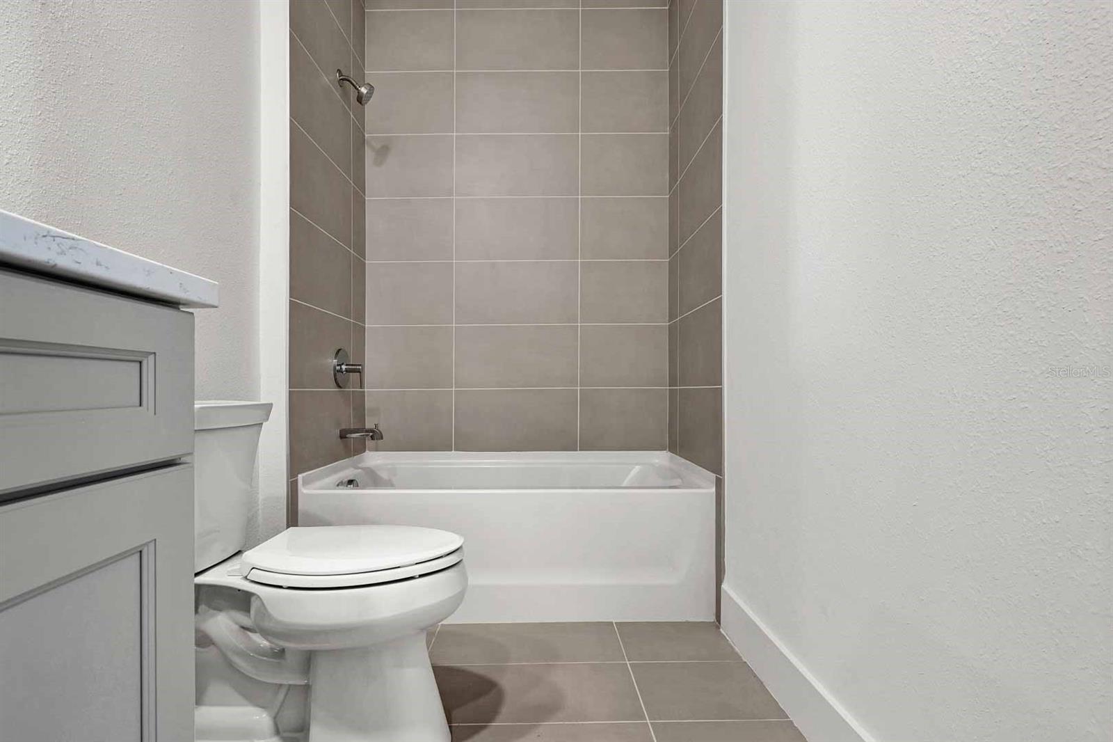 2605 WATERFRONT CIR, SARASOTA, FL, 34240