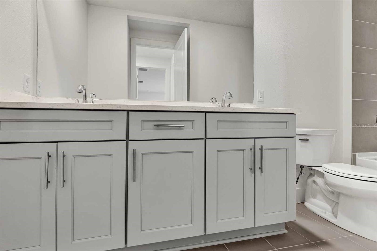 2605 WATERFRONT CIR, SARASOTA, FL, 34240