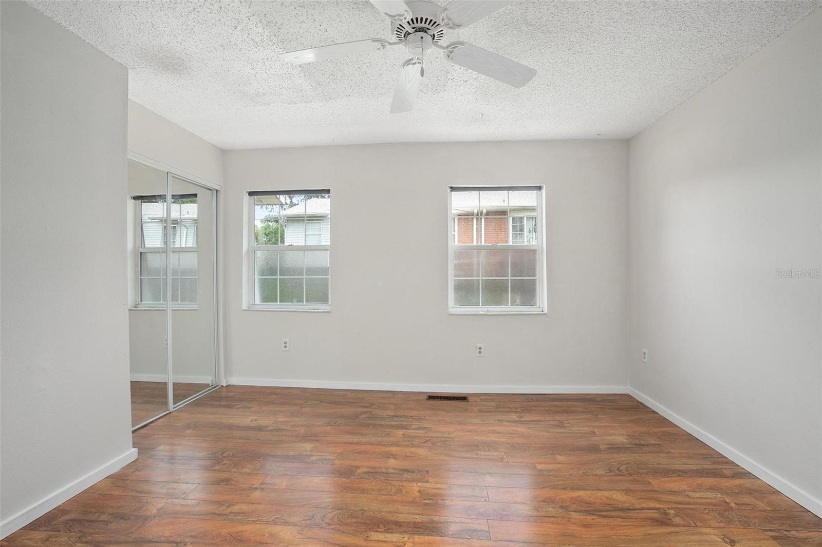 621 W INDIANA AVE #5, DELAND, FL, 32720