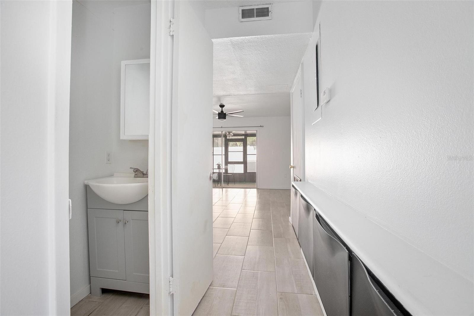 621 W INDIANA AVE #5, DELAND, FL, 32720