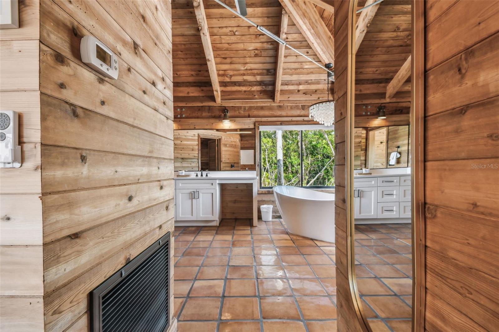 7147 LA LENAIRE DR, LONGBOAT KEY, FL, 34228