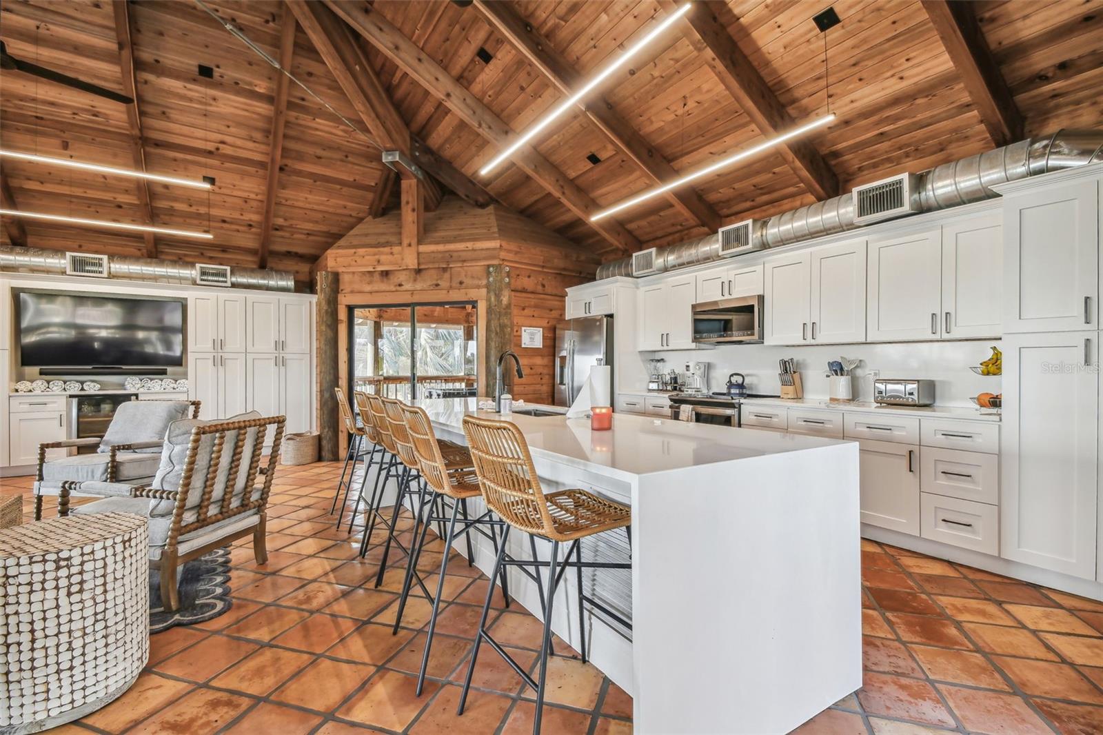 7147 LA LENAIRE DR, LONGBOAT KEY, FL, 34228