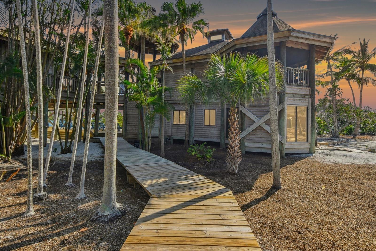 7147 LA LENAIRE DR, LONGBOAT KEY, FL, 34228