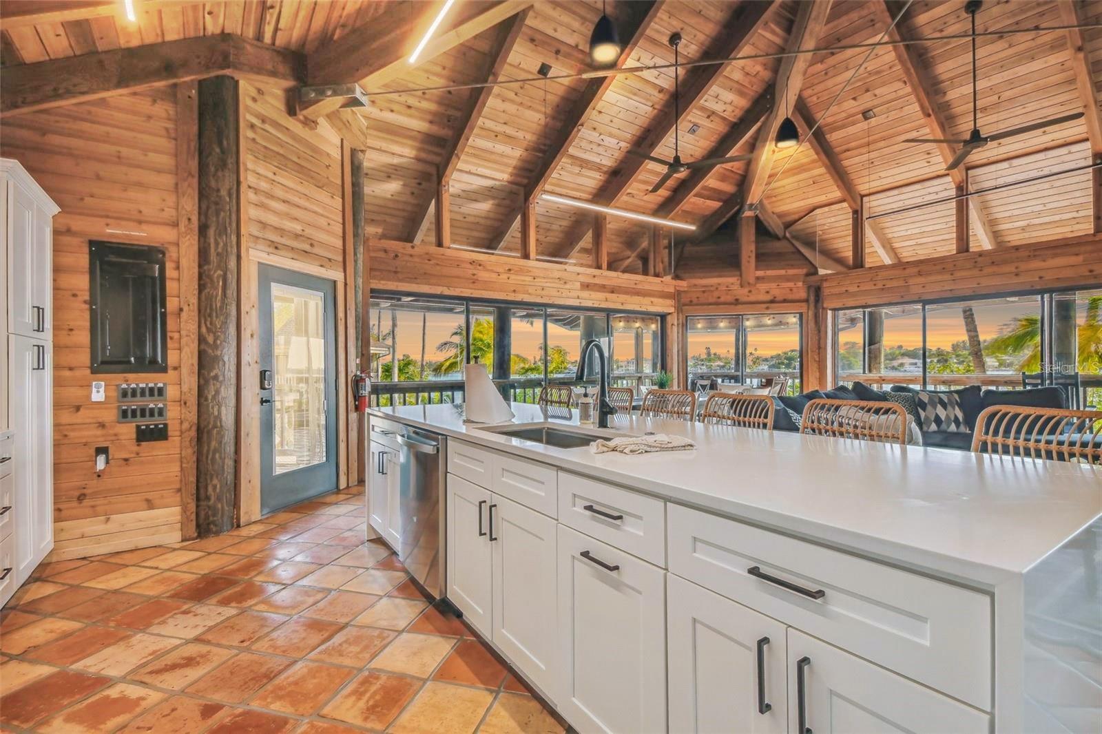 7147 LA LENAIRE DR, LONGBOAT KEY, FL, 34228