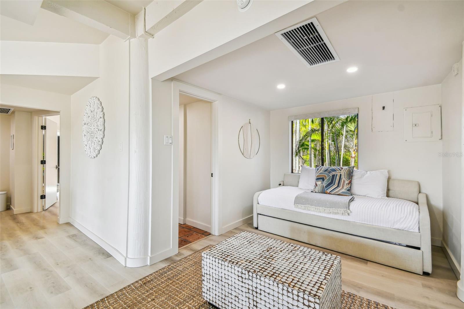 7147 LA LENAIRE DR, LONGBOAT KEY, FL, 34228