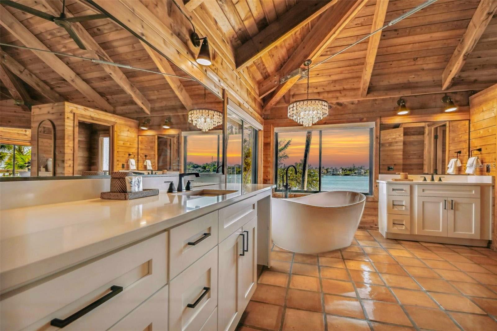 7147 LA LENAIRE DR, LONGBOAT KEY, FL, 34228