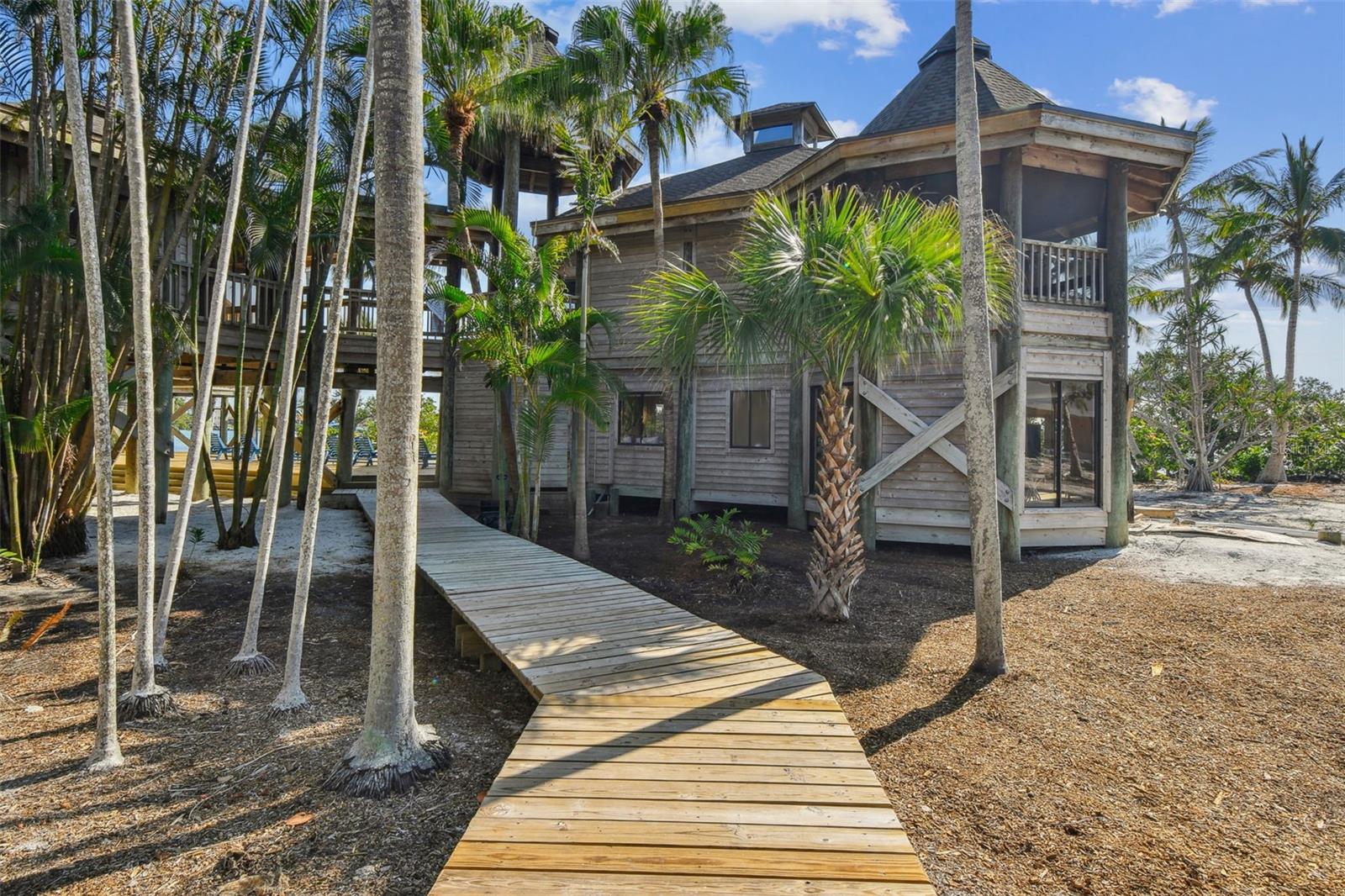 7147 LA LENAIRE DR, LONGBOAT KEY, FL, 34228
