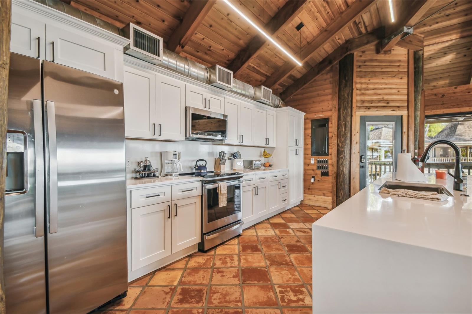 7147 LA LENAIRE DR, LONGBOAT KEY, FL, 34228