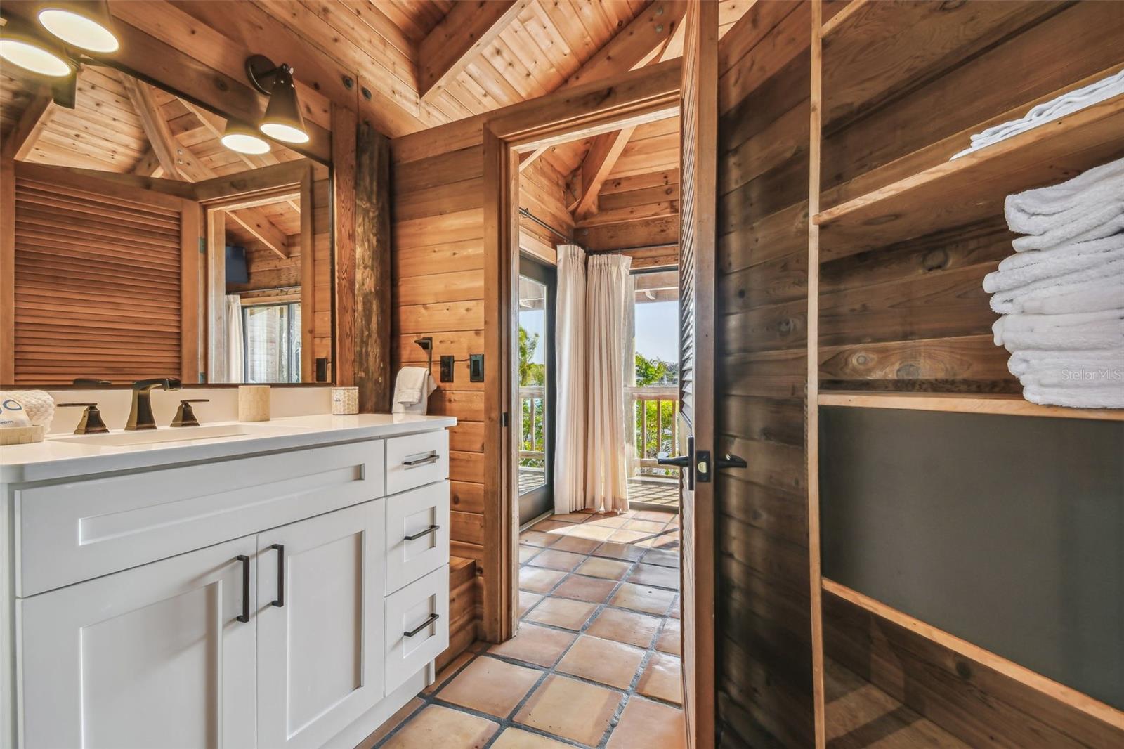 7147 LA LENAIRE DR, LONGBOAT KEY, FL, 34228
