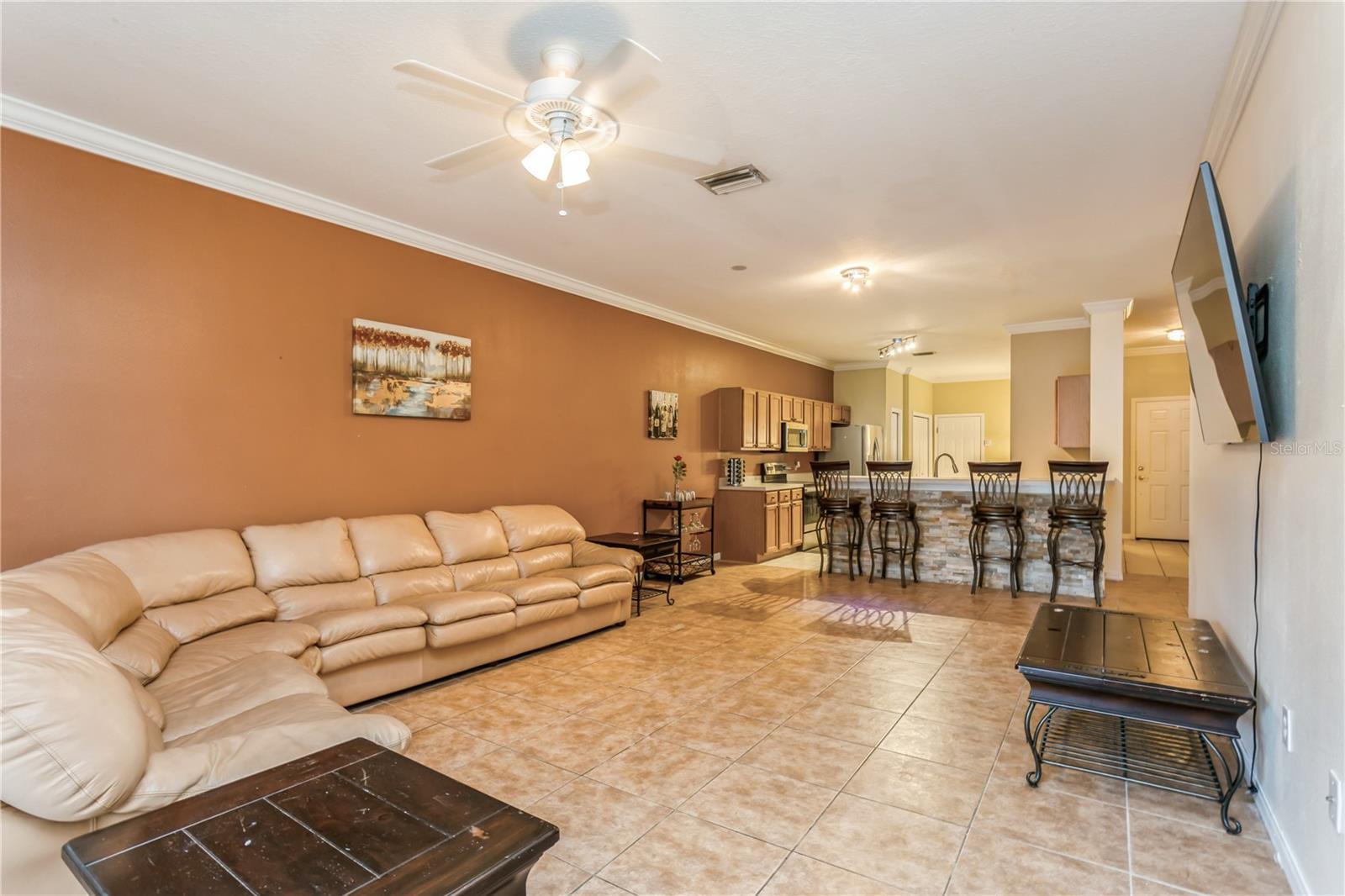 10263 DEVONSHIRE LAKE DR, TAMPA, FL, 33647