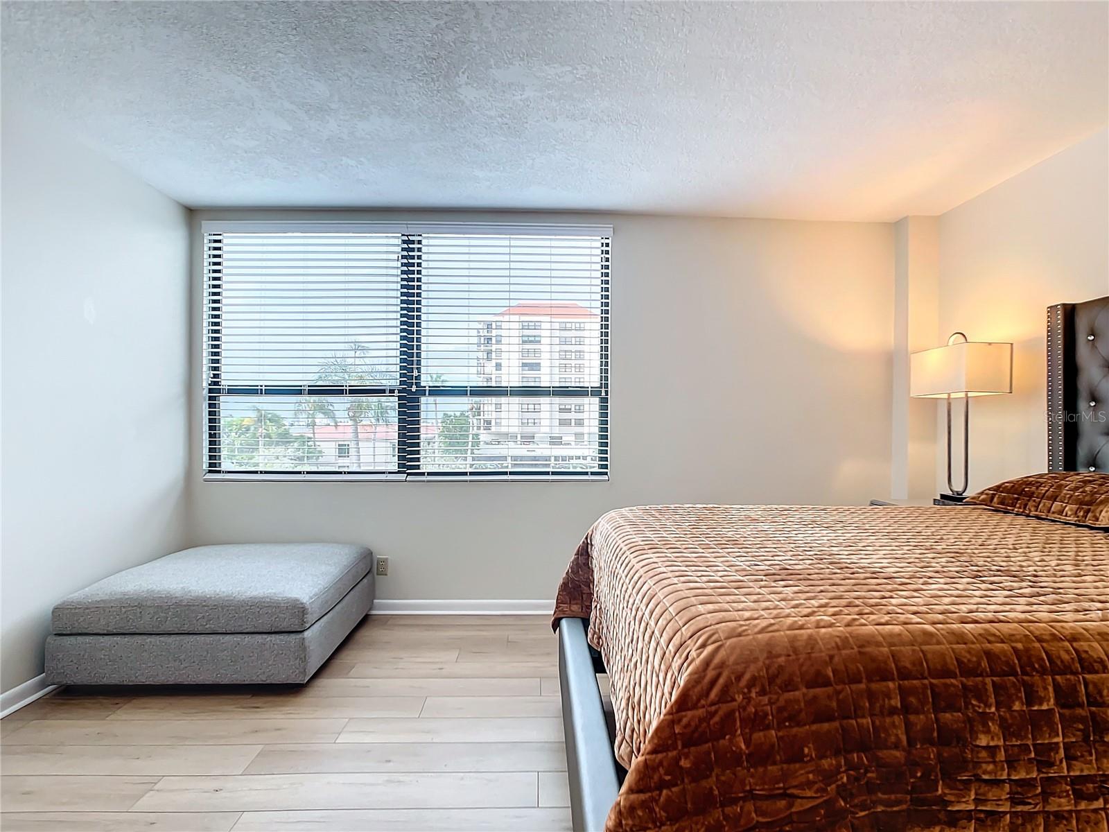 6294 BAHIA DEL MAR CIR #302, ST PETERSBURG, FL, 33715