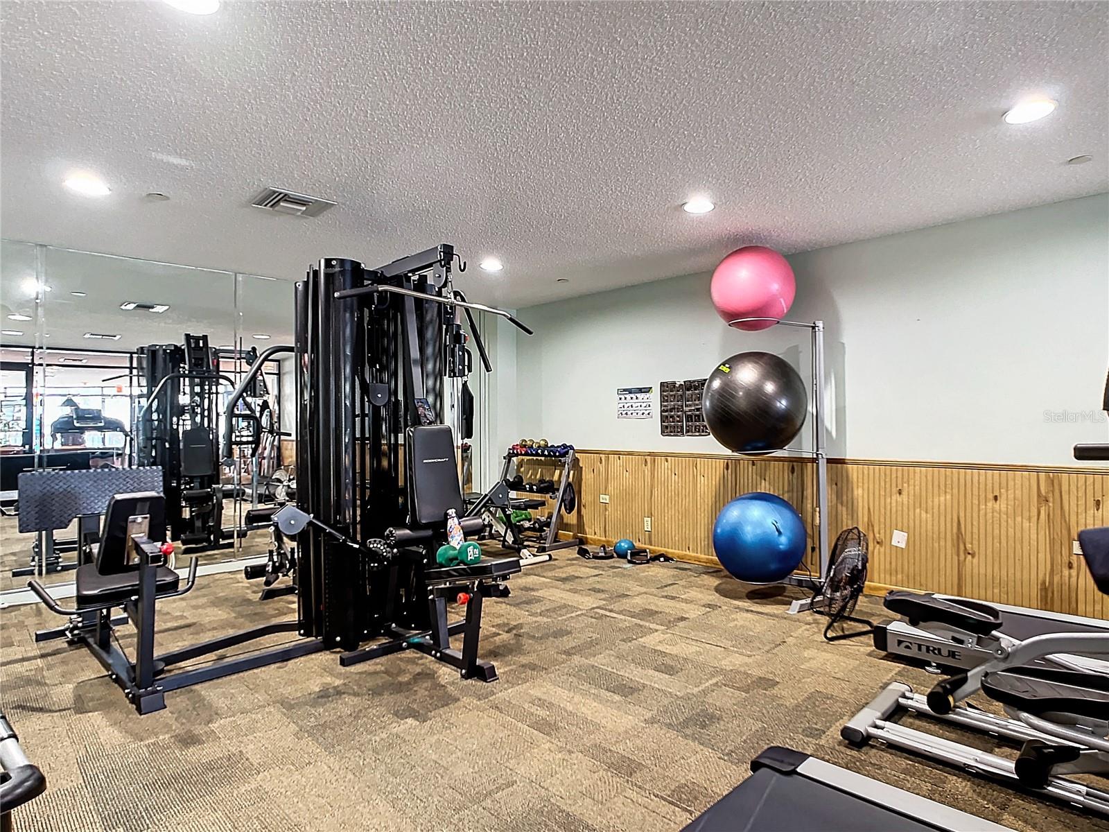 6294 BAHIA DEL MAR CIR #302, ST PETERSBURG, FL, 33715