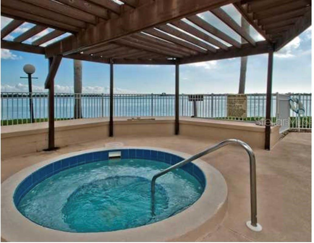6294 BAHIA DEL MAR CIR #302, ST PETERSBURG, FL, 33715