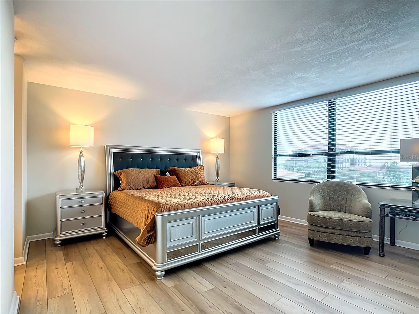 6294 BAHIA DEL MAR CIR #302, ST PETERSBURG, FL, 33715