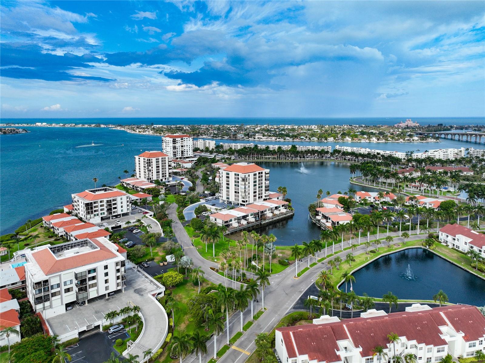 6294 BAHIA DEL MAR CIR #302, ST PETERSBURG, FL, 33715
