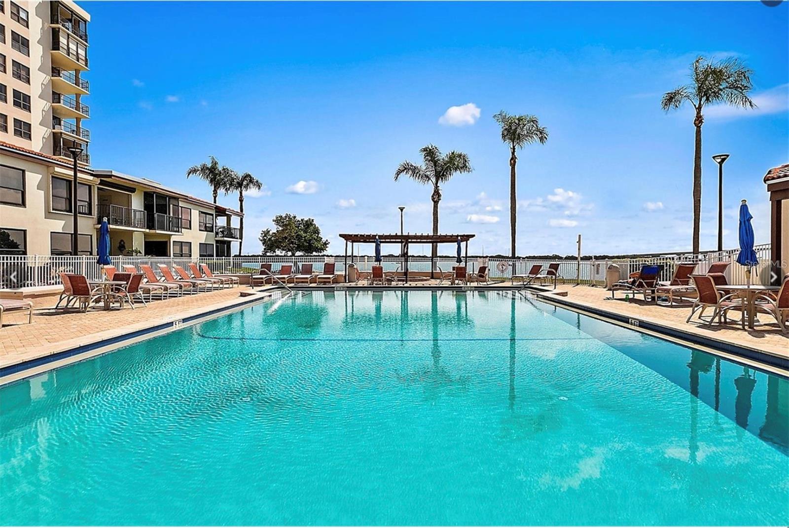 6294 BAHIA DEL MAR CIR #302, ST PETERSBURG, FL, 33715