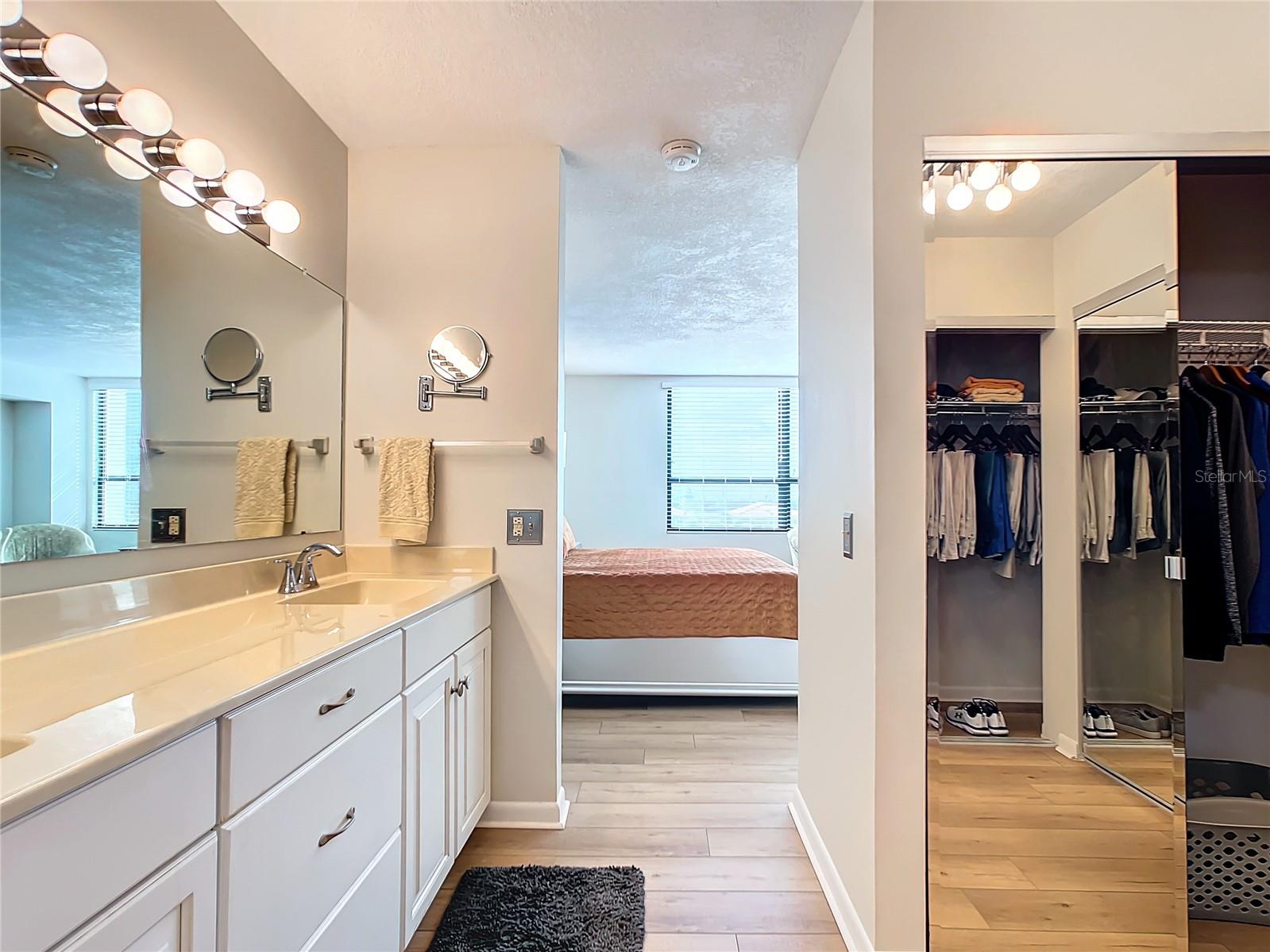 6294 BAHIA DEL MAR CIR #302, ST PETERSBURG, FL, 33715