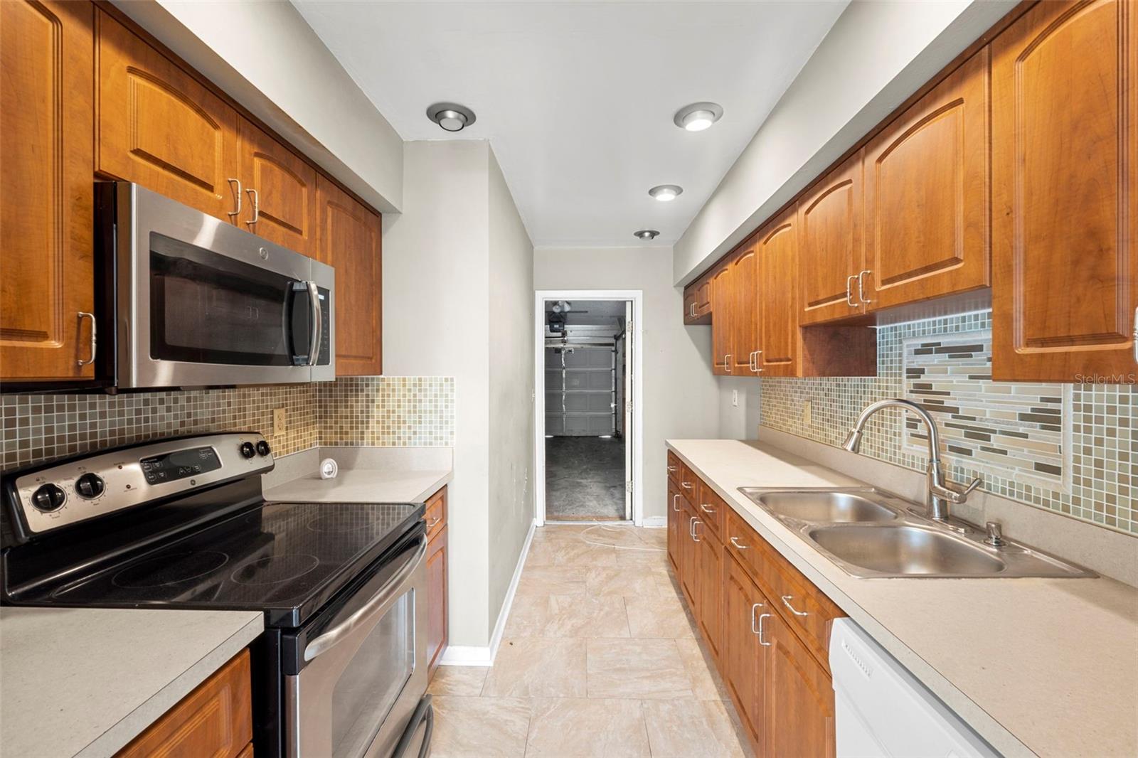6310 WOODSPRAY LN #6310, TEMPLE TERRACE, FL, 33617