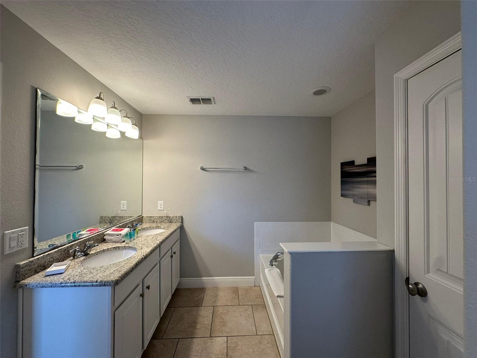 5242 WILDWOOD WAY, DAVENPORT, FL, 33837