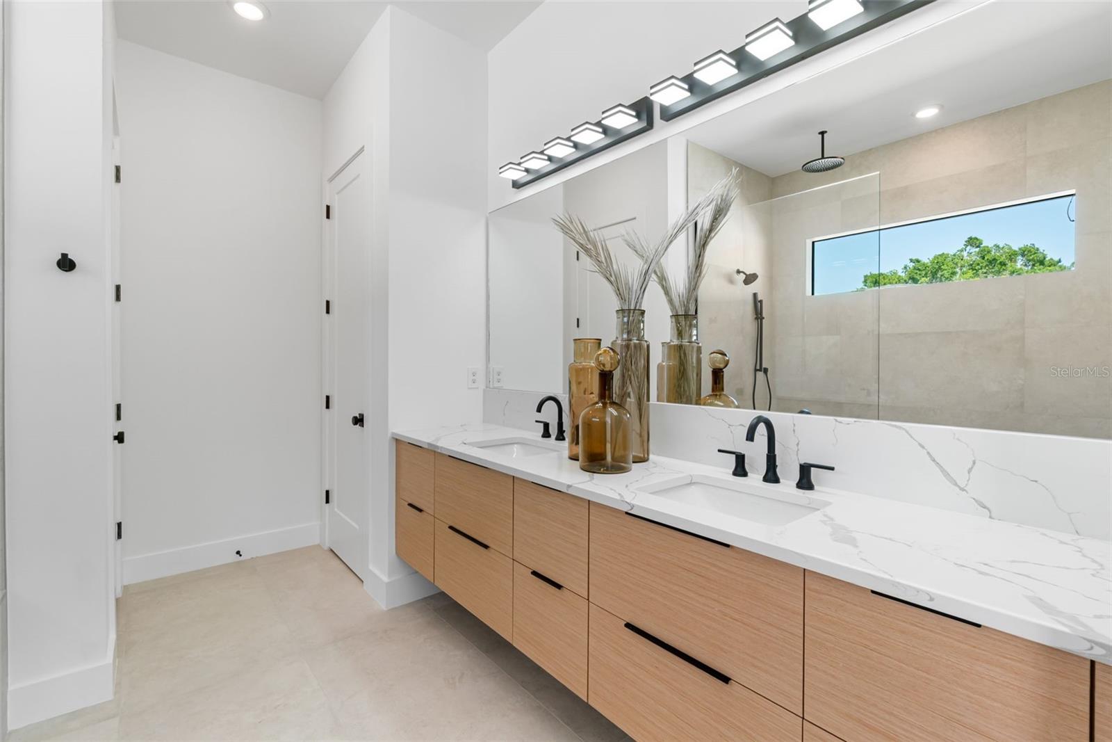 2226 GROVE ST, SARASOTA, FL, 34239