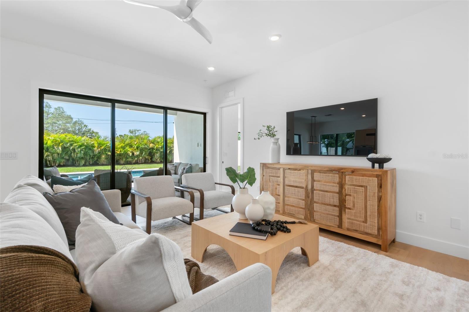 2226 GROVE ST, SARASOTA, FL, 34239