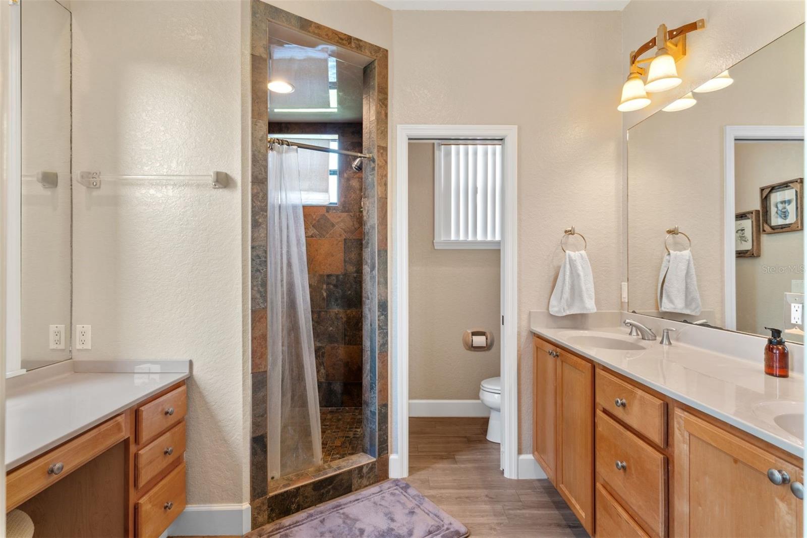 T3533019 Property Photo