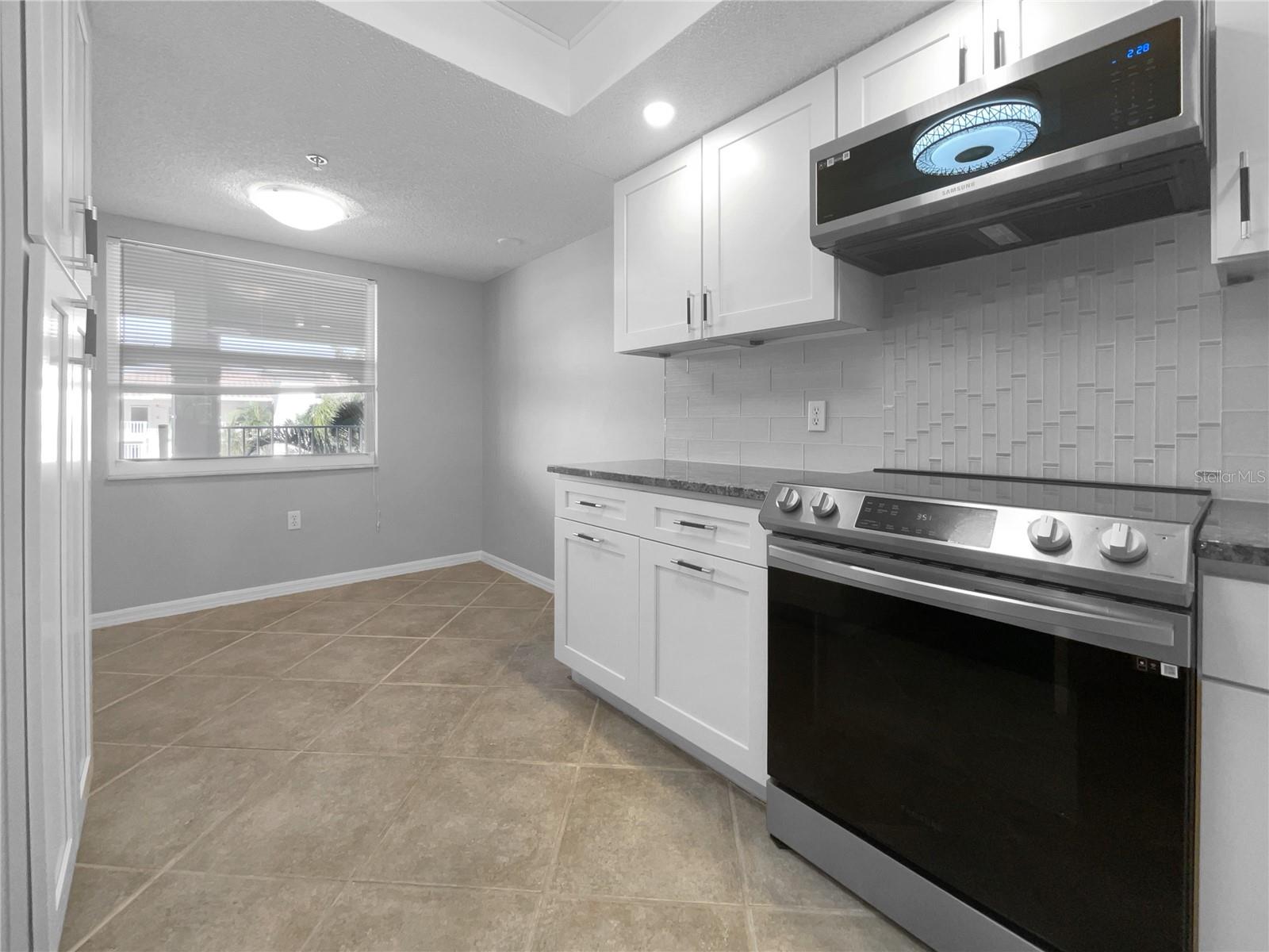 6507 STONE RIVER RD #310, BRADENTON, FL, 34203