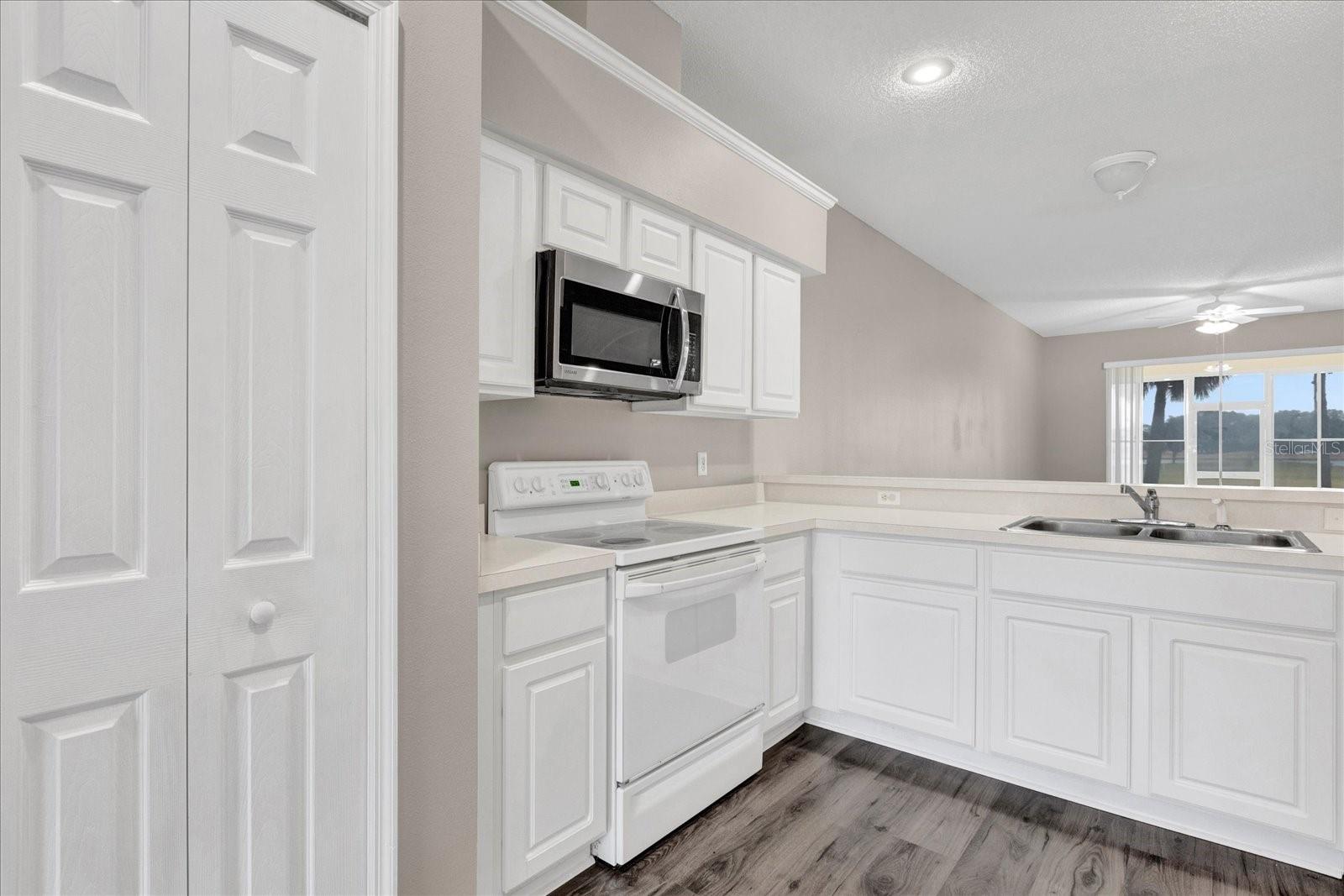 129 CLUB VILLAS LN, KISSIMMEE, FL, 34744