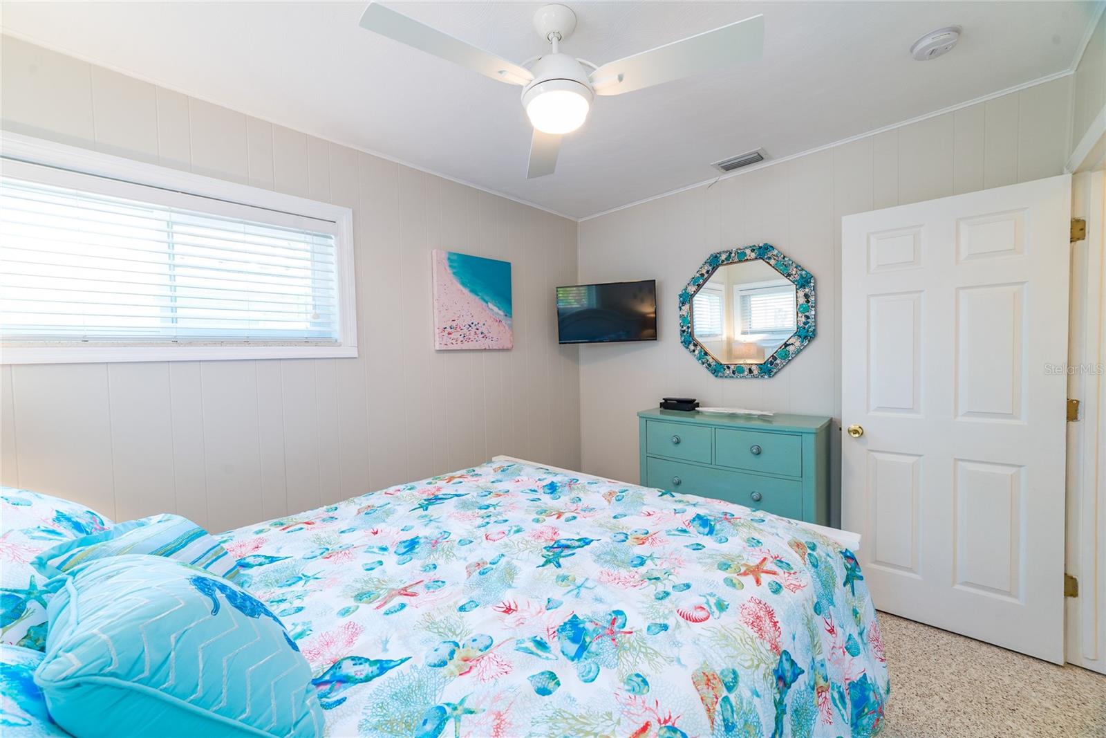 2109 AVENUE B, BRADENTON BEACH, FL, 34217