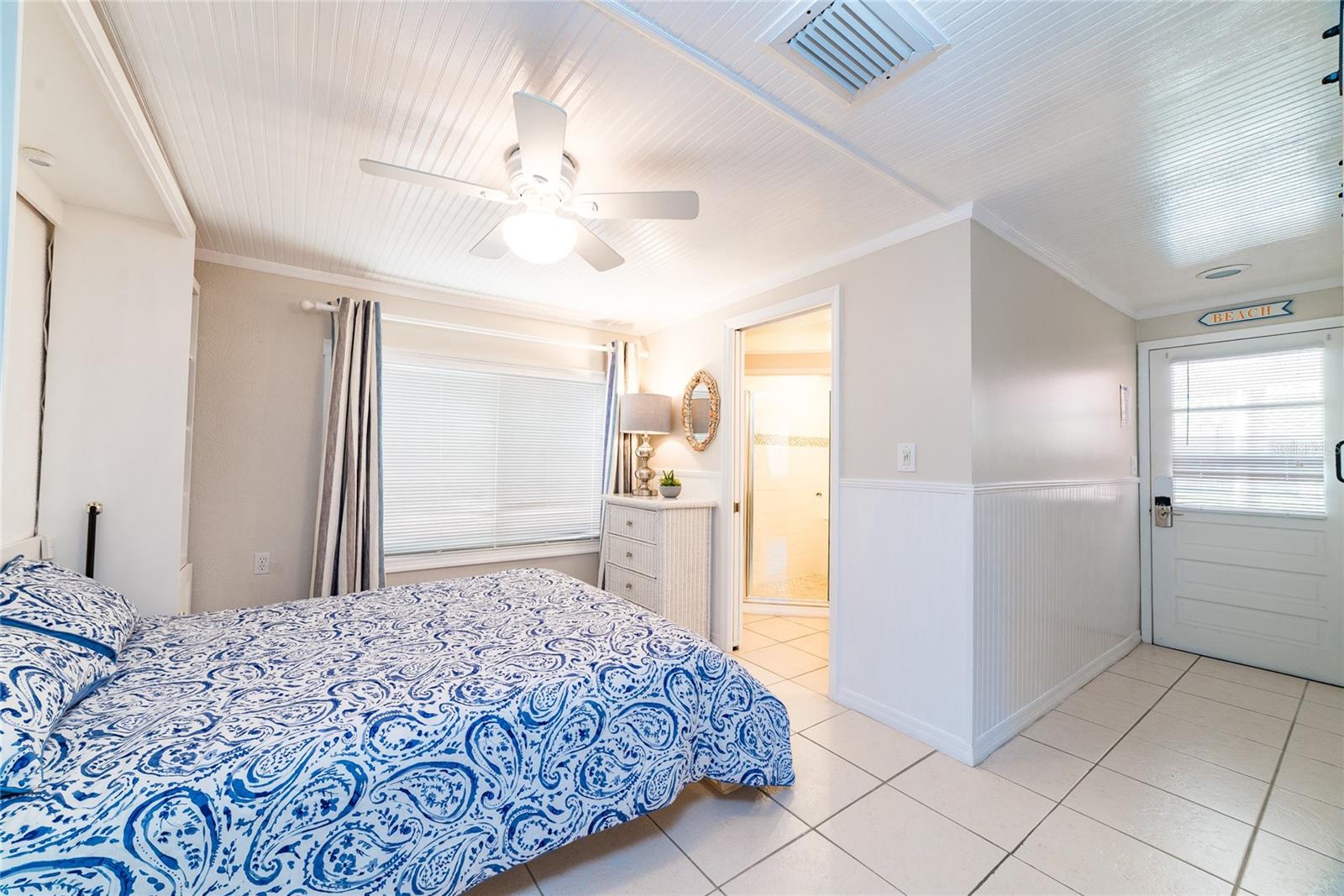2109 AVENUE B, BRADENTON BEACH, FL, 34217