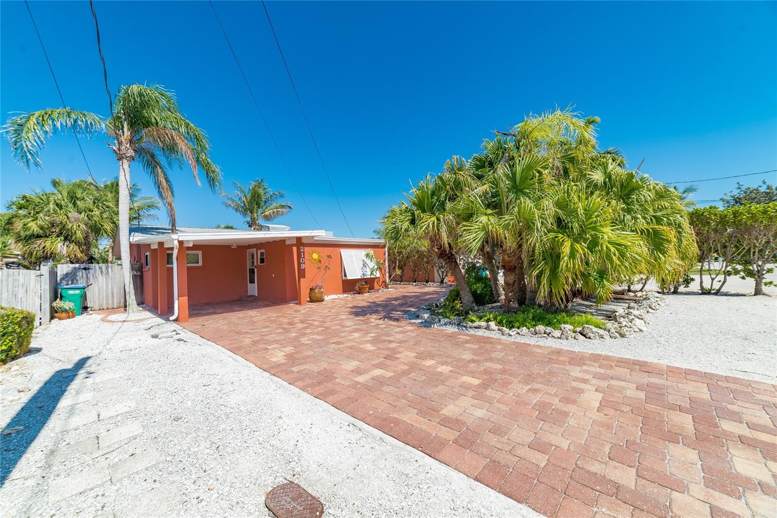 2109 AVENUE B, BRADENTON BEACH, FL, 34217