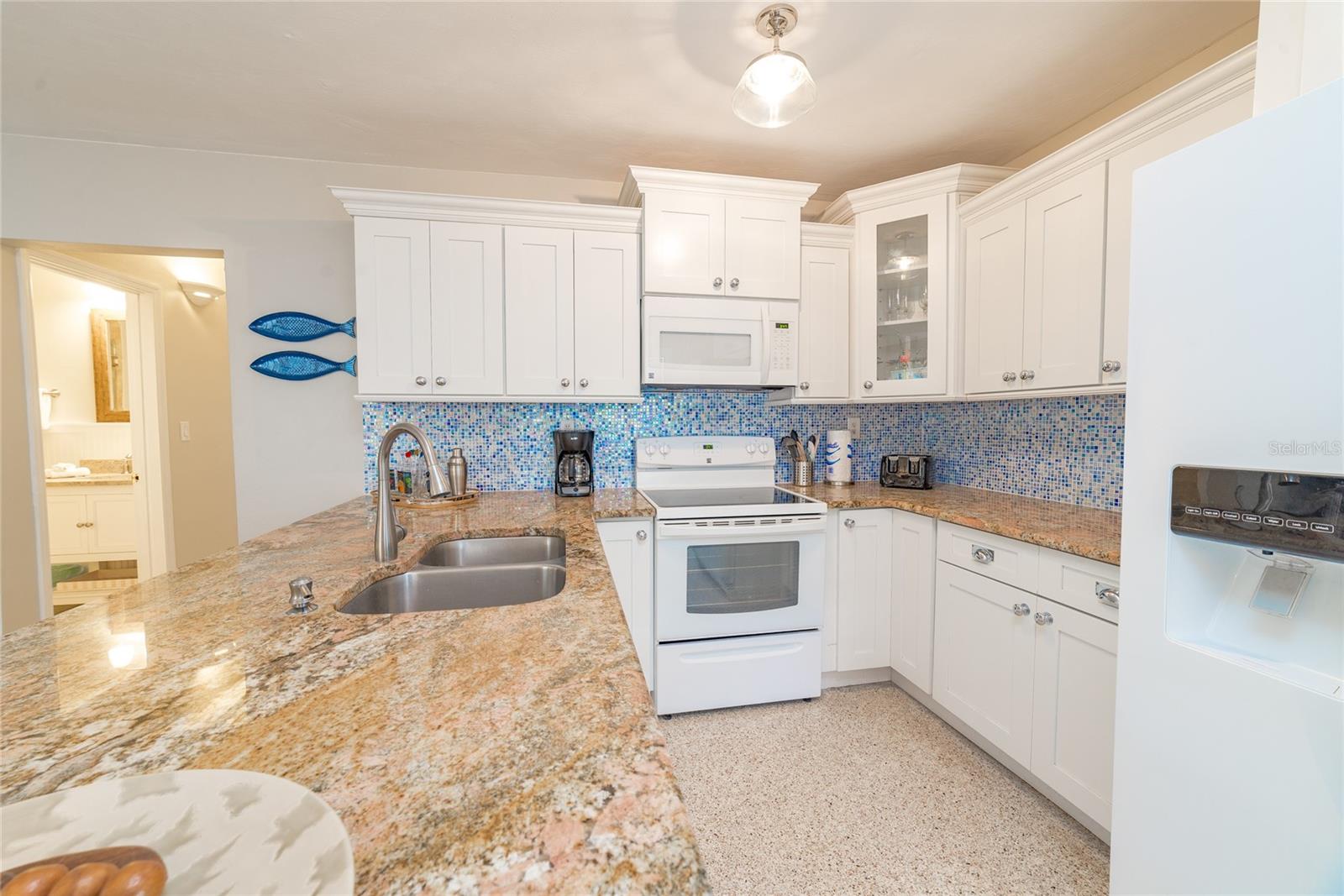 2109 AVENUE B, BRADENTON BEACH, FL, 34217