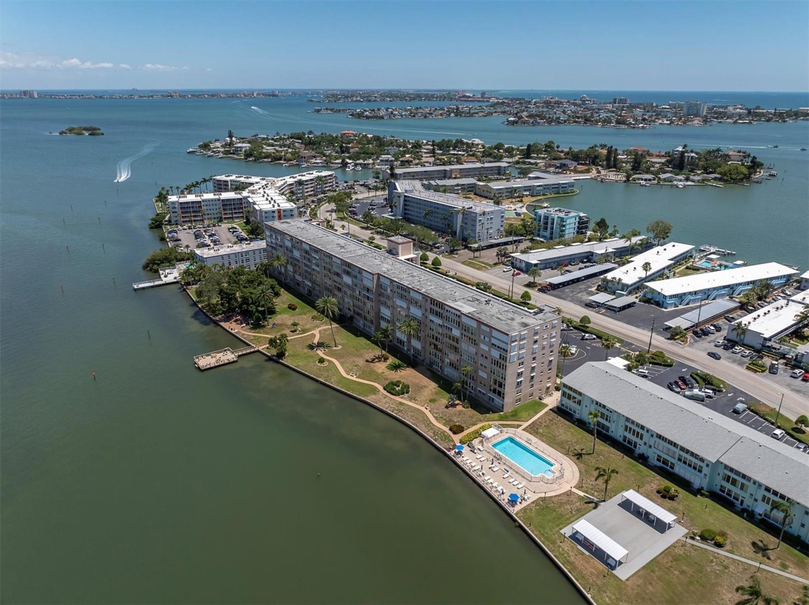 1847 SHORE DR S #202, SOUTH PASADENA, FL, 33707