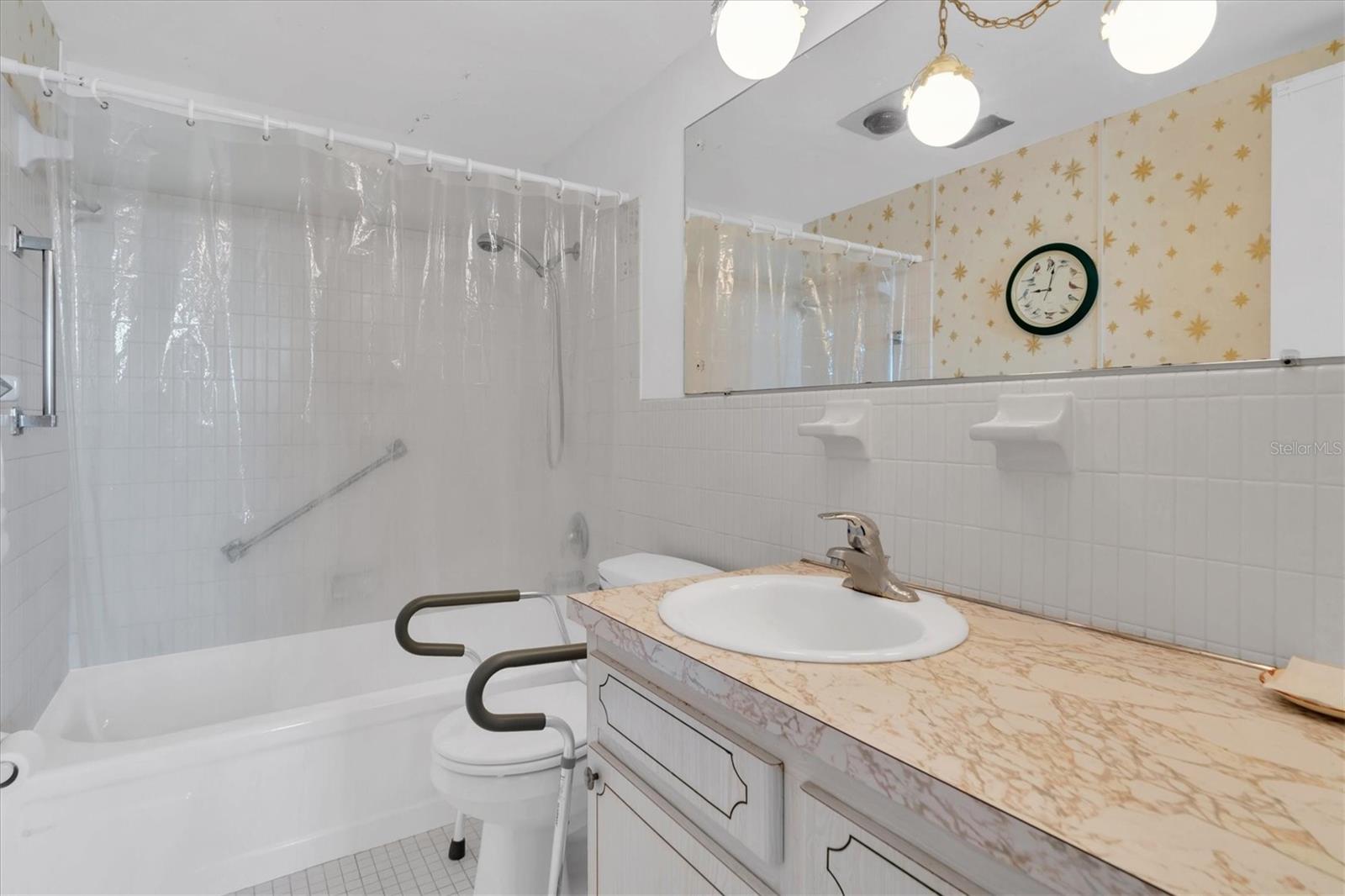 1847 SHORE DR S #202, SOUTH PASADENA, FL, 33707