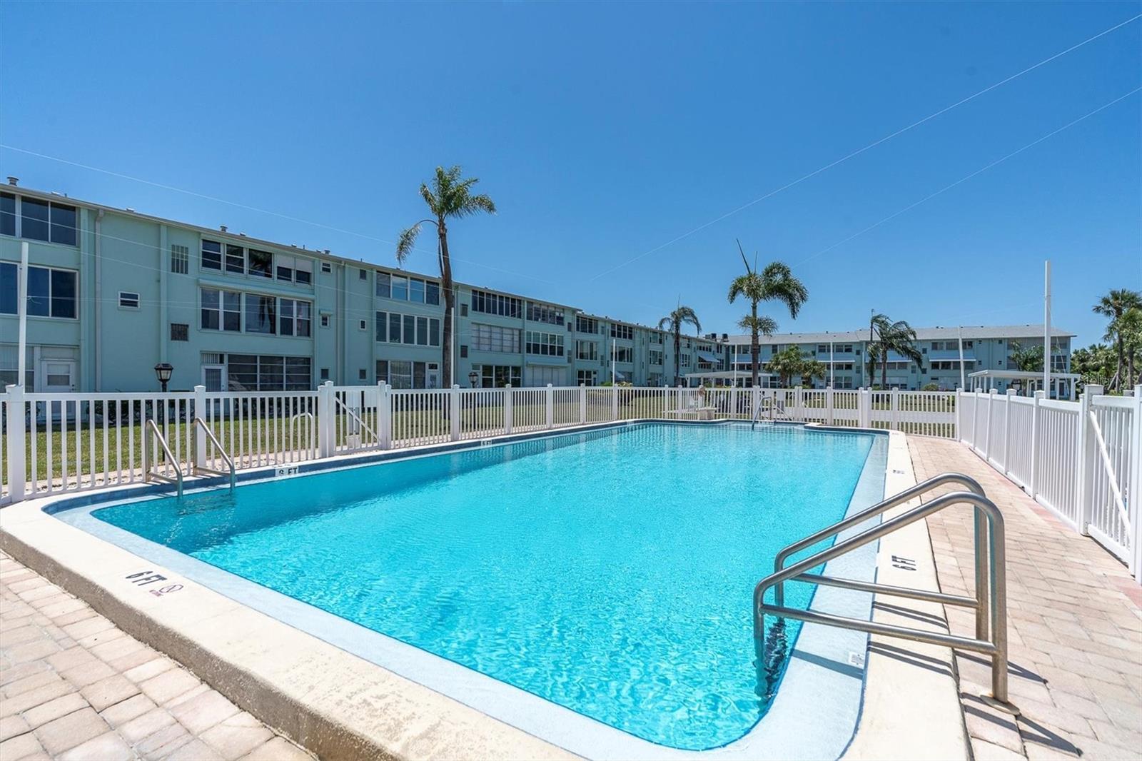 1847 SHORE DR S #202, SOUTH PASADENA, FL, 33707