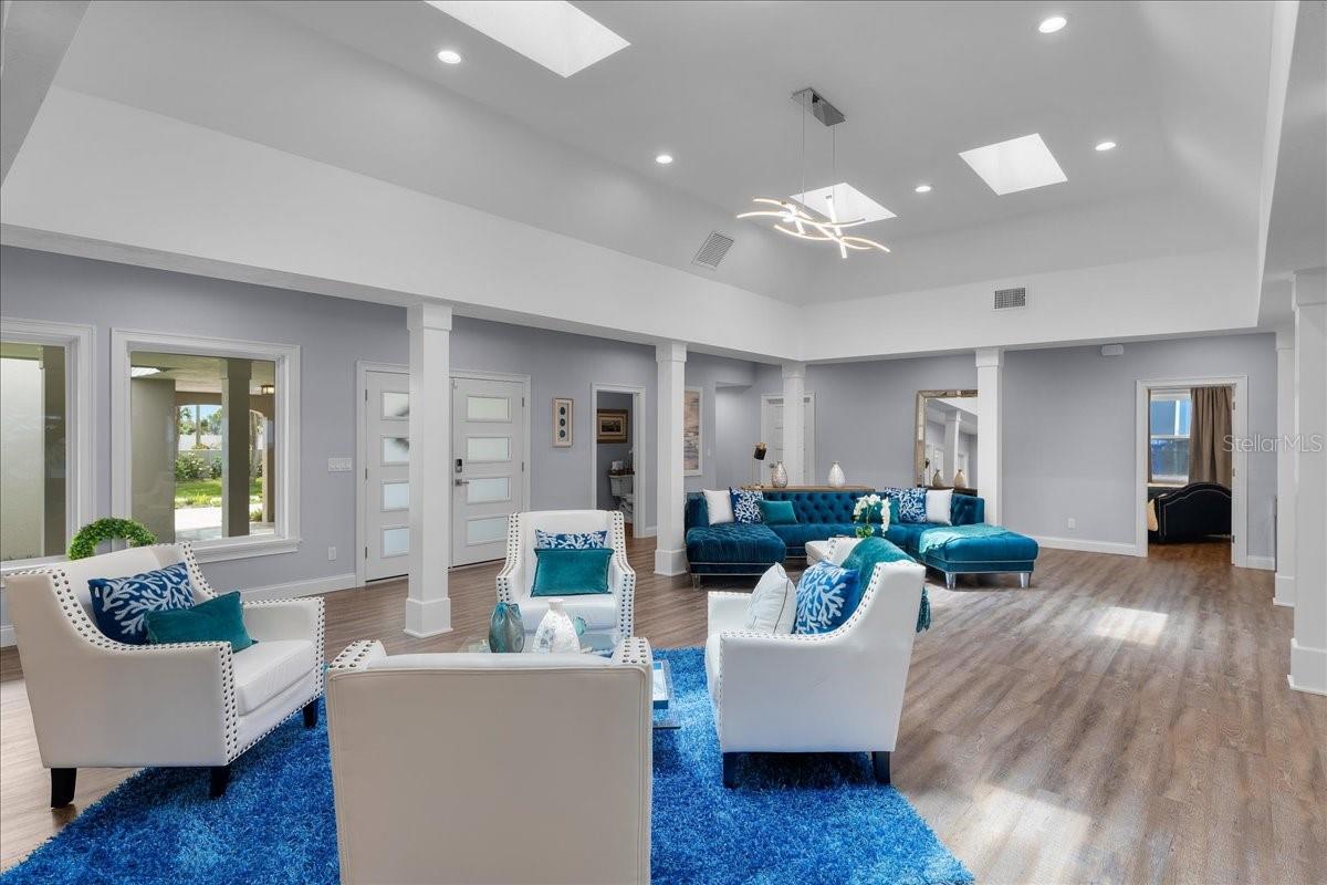 V4936754 Property Photo