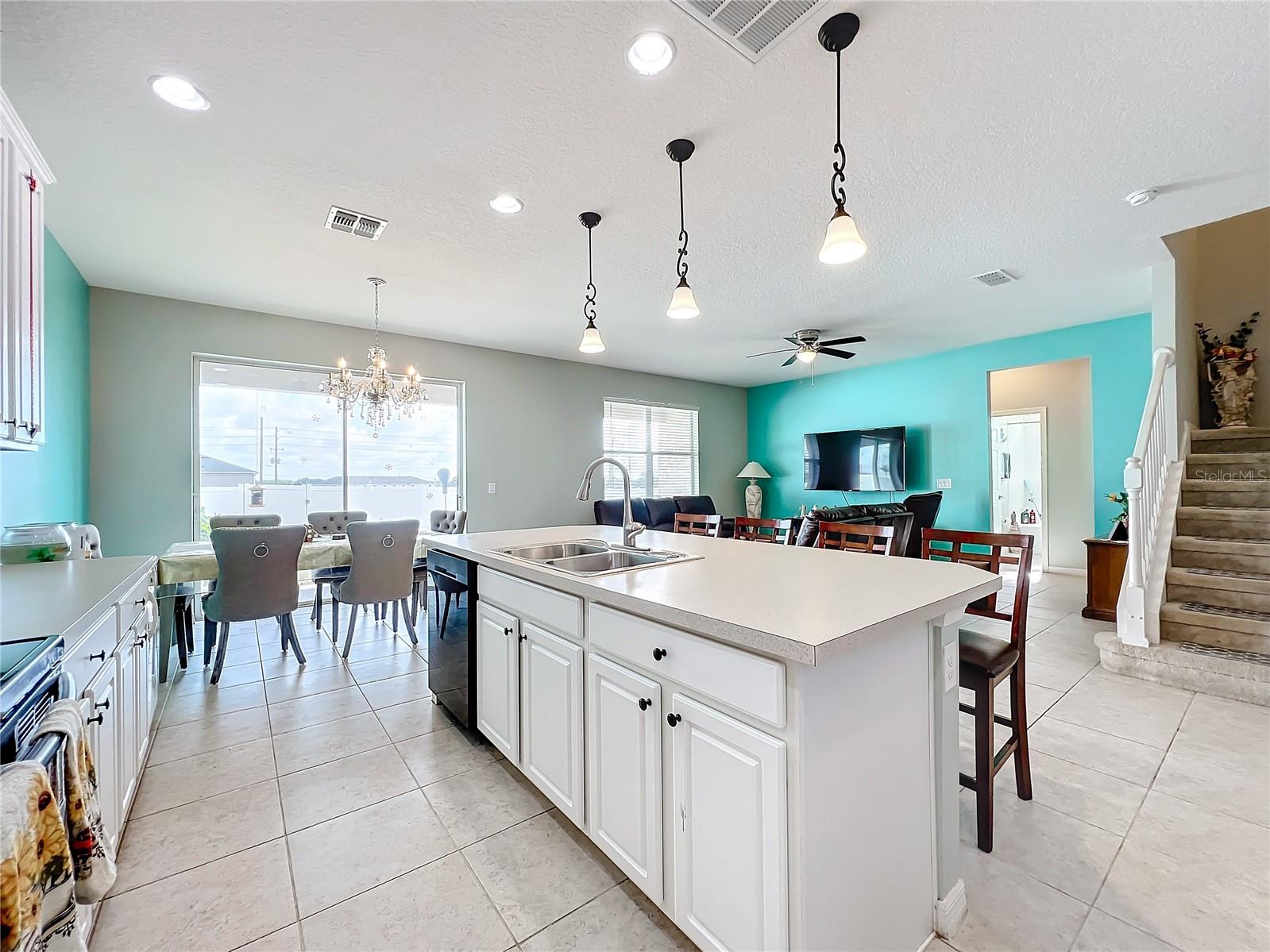 172 SEVILLE DR, DAVENPORT, FL, 33837