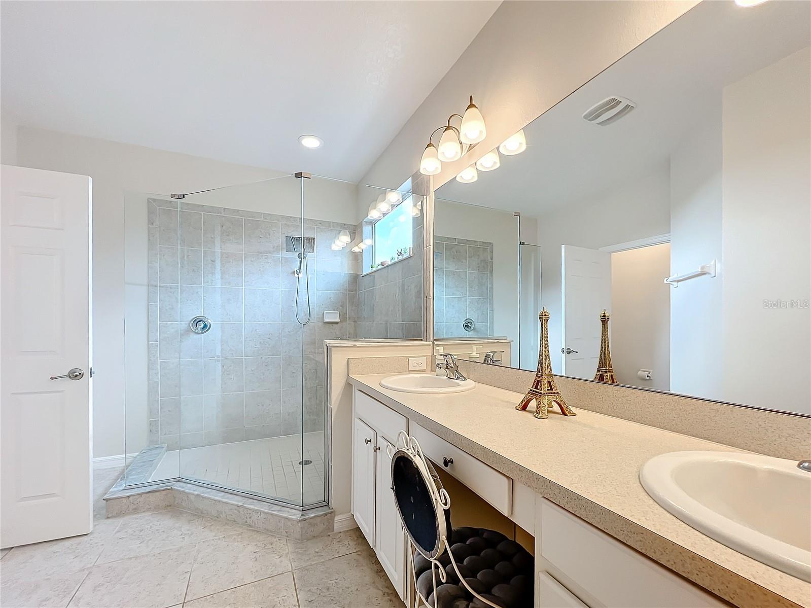 172 SEVILLE DR, DAVENPORT, FL, 33837