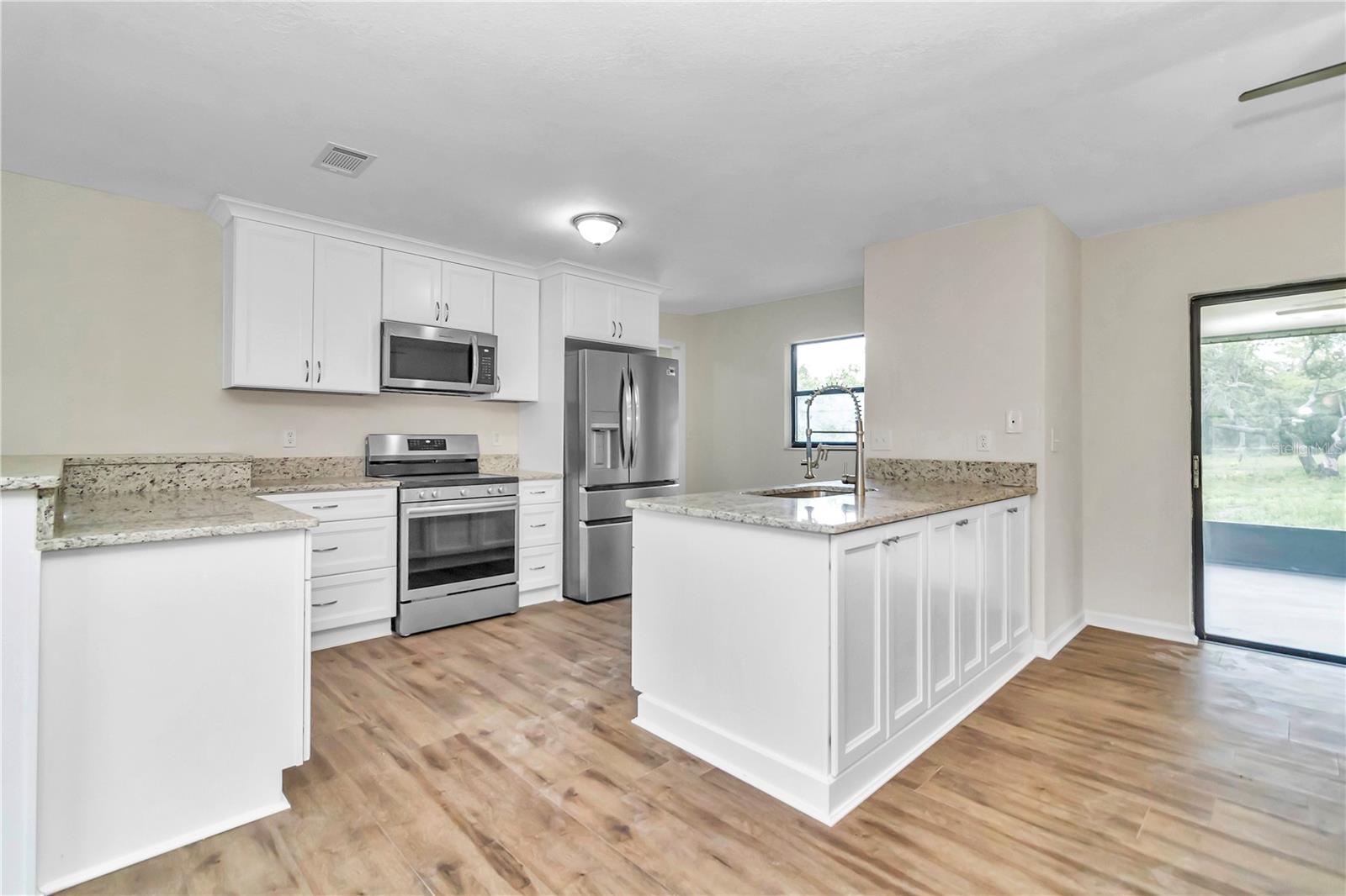 10655 N PARTY AVE, DUNNELLON, FL, 34433