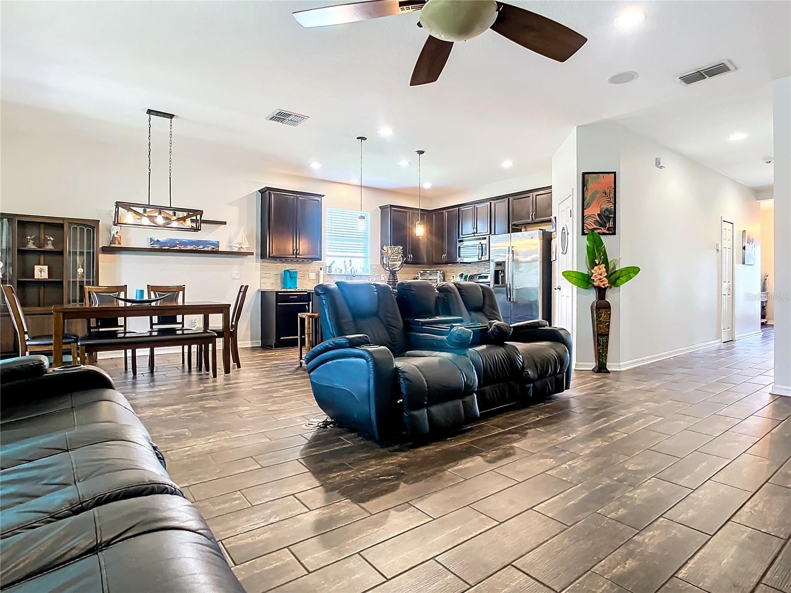 316 BLUE CYPRESS DR, GROVELAND, FL, 34736