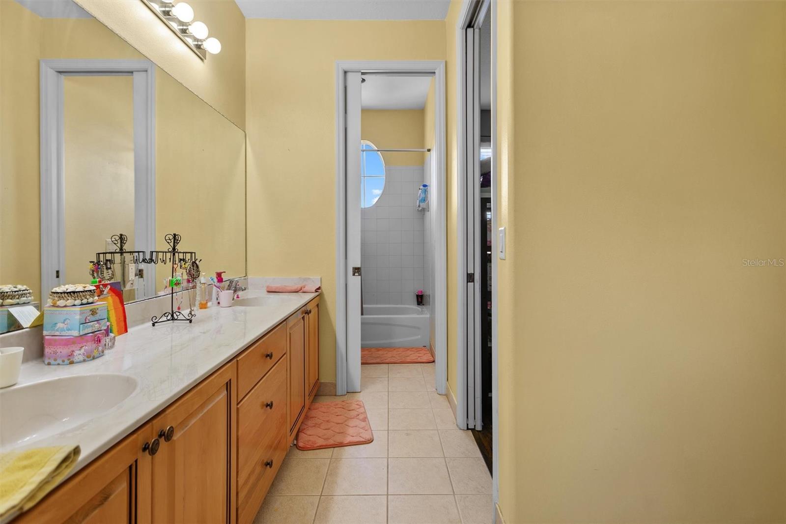 3823 65TH AVE E, SARASOTA, FL, 34243