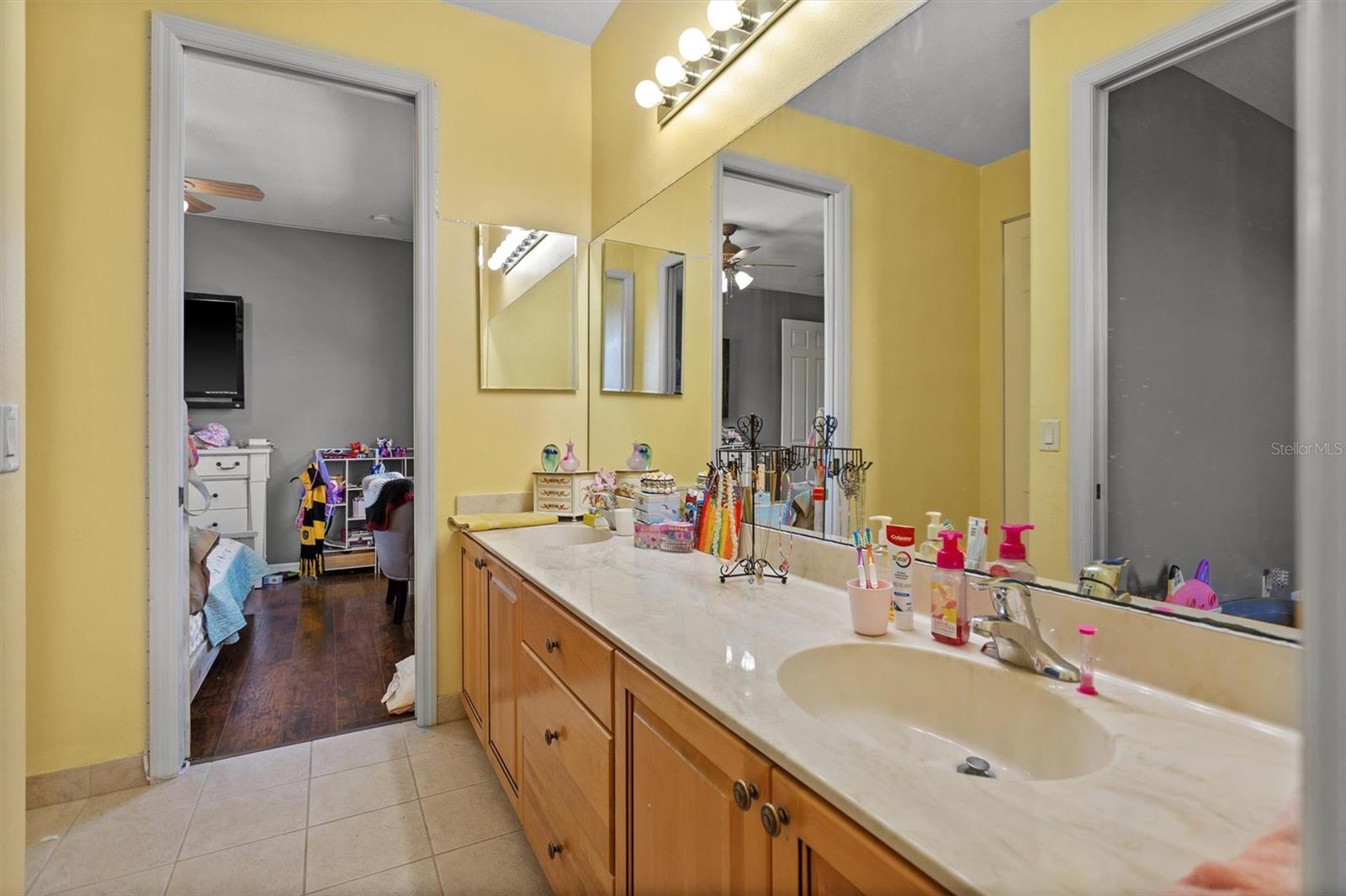 3823 65TH AVE E, SARASOTA, FL, 34243