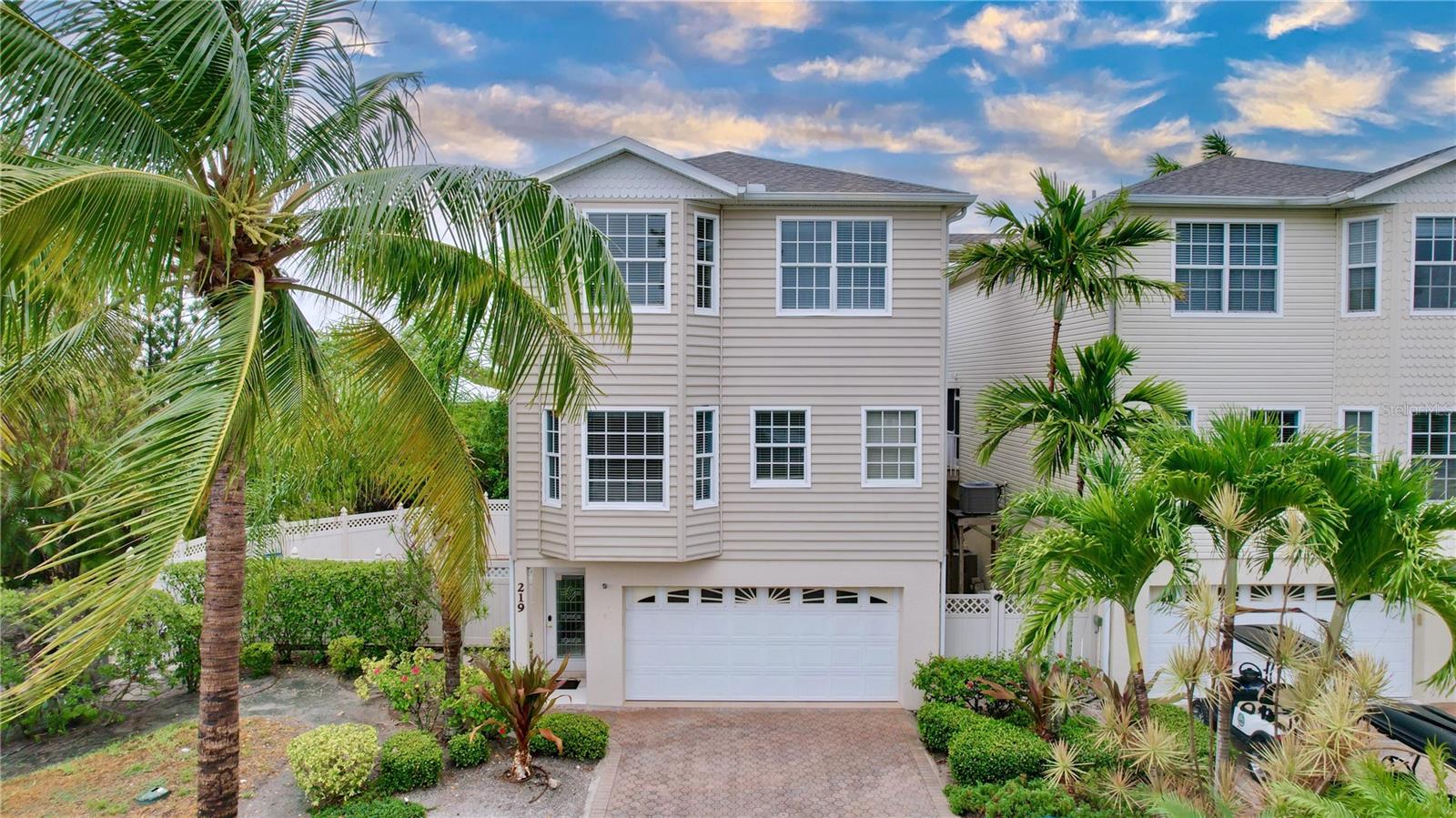 219 81ST ST, HOLMES BEACH, FL, 34217